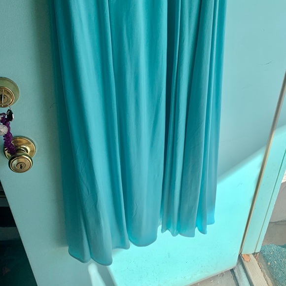 The most stunning light turquoise/baby blue gown. - Picture 6 of 12